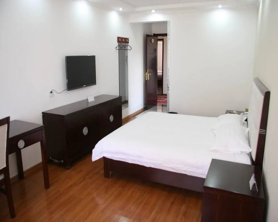 Handan Kailin Business Hotel