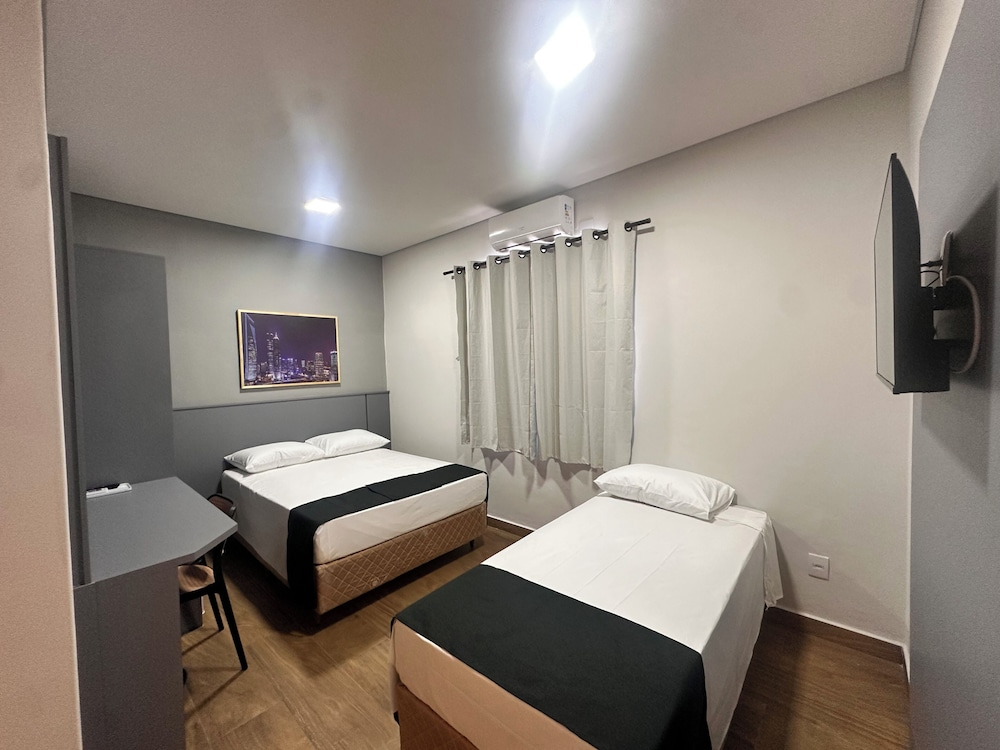 B.Hotel Economy 888