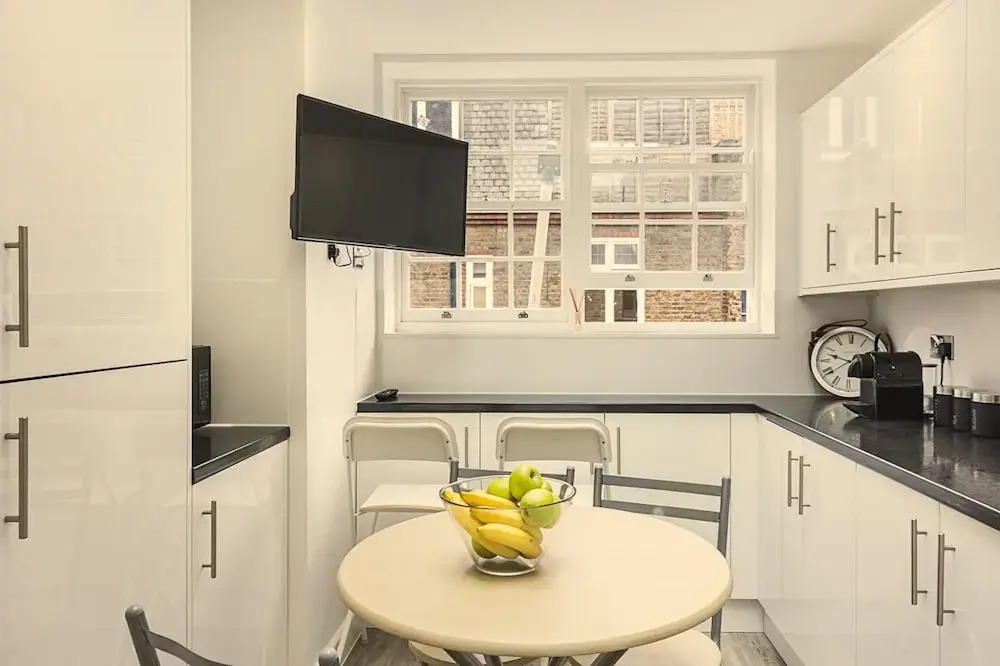 Toynbee Street Ro 1 · Ideally Located Room Near Barbican