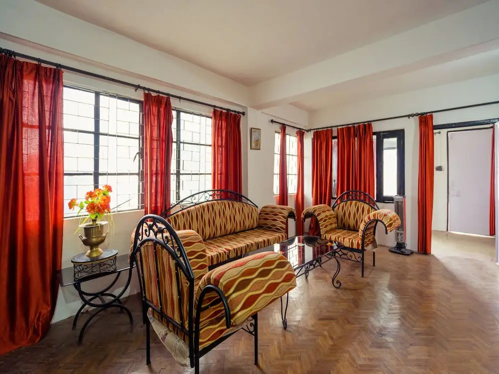 OYO 13707 Home Valley View 3BHK Vincent Hill