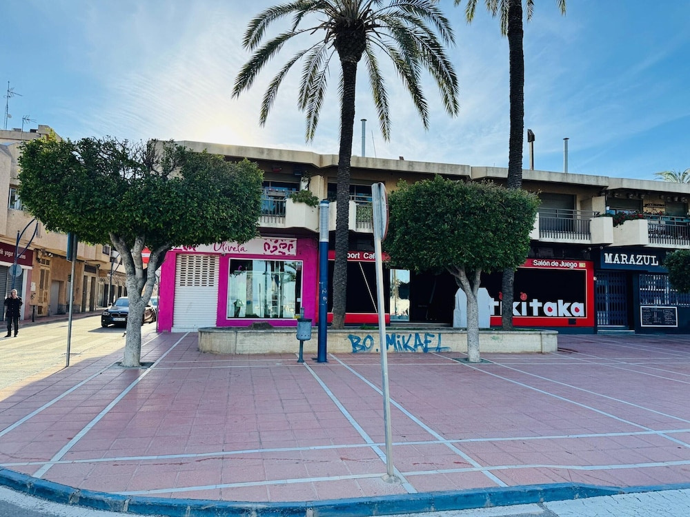 Albohera Playa hotel by Belvilla Resorts