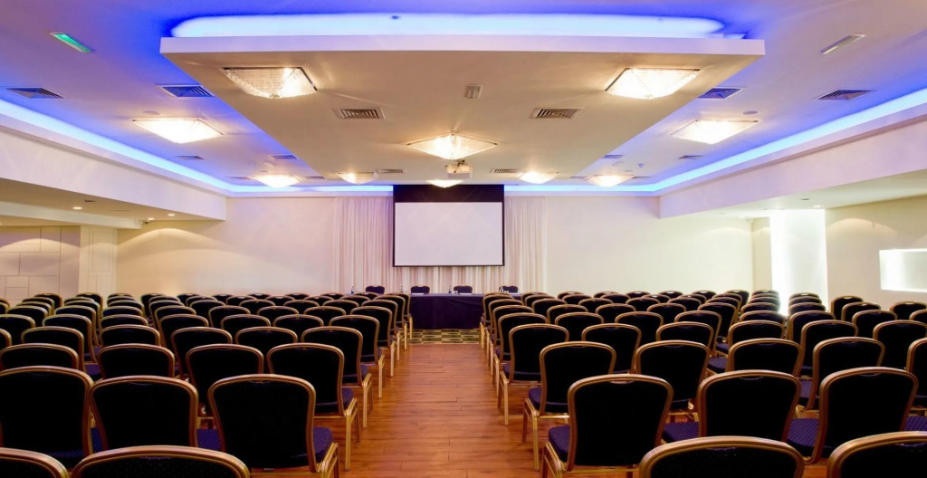 Moyvalley Hotel & Golf Resort