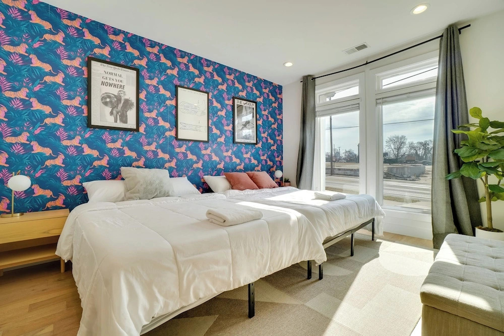 Rooftop Deck! Centrally Located Nashville Townhome