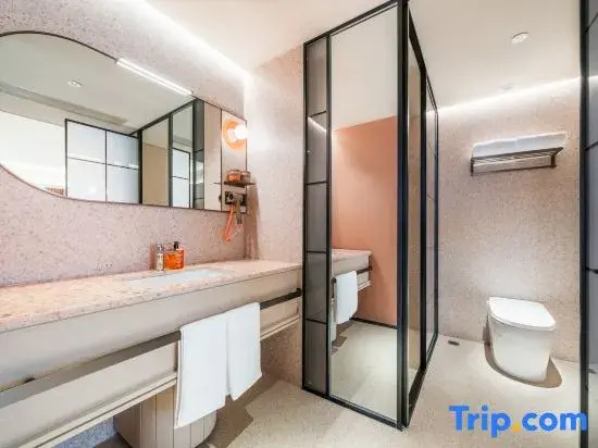 Orange Hotel (Hangzhou Linping People's Avenue)