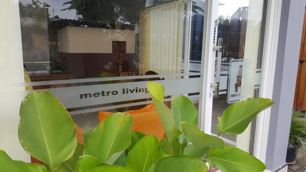 Metro Malioboro Living