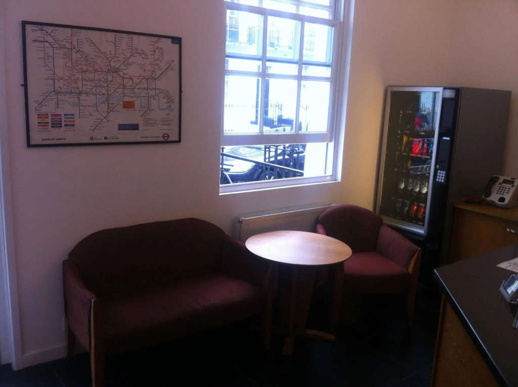 Colliers Hotel