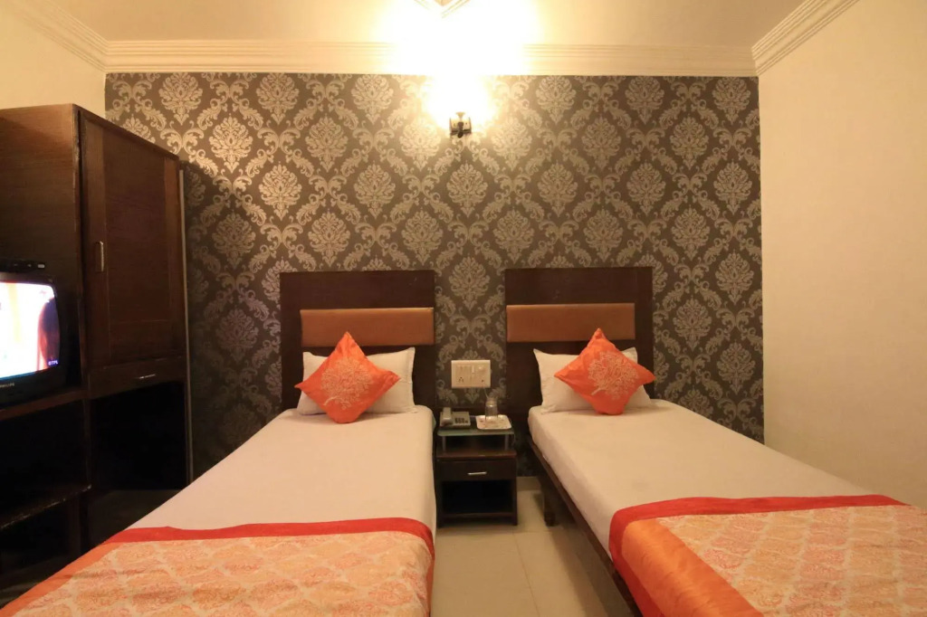 Hotel O Kanchan Palace