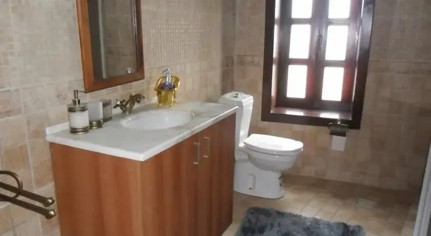Sahmeran Konak