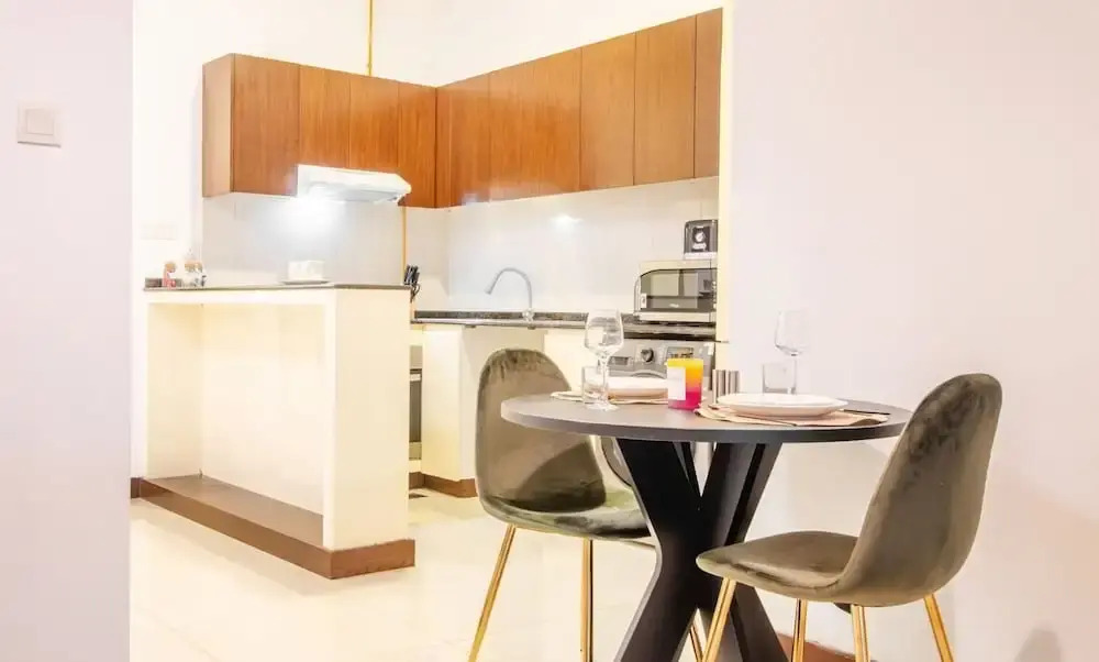 Studio in JVC w Premium Amenities Near Circle Mall