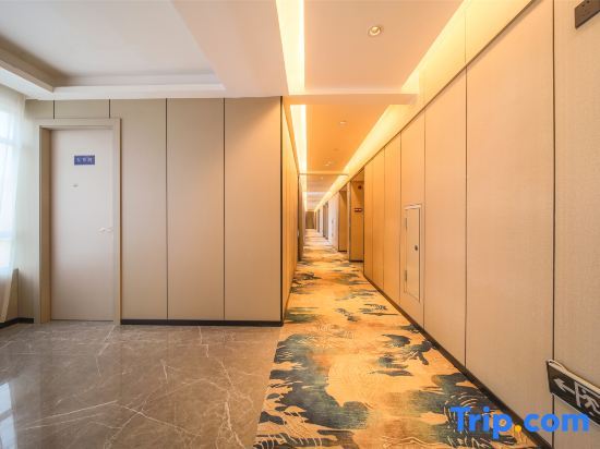 Microtel by Wyndham Heyuan