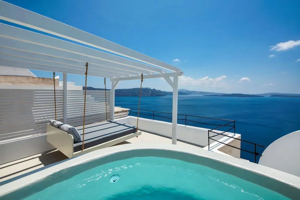 Kaleidoscope Oia Suites