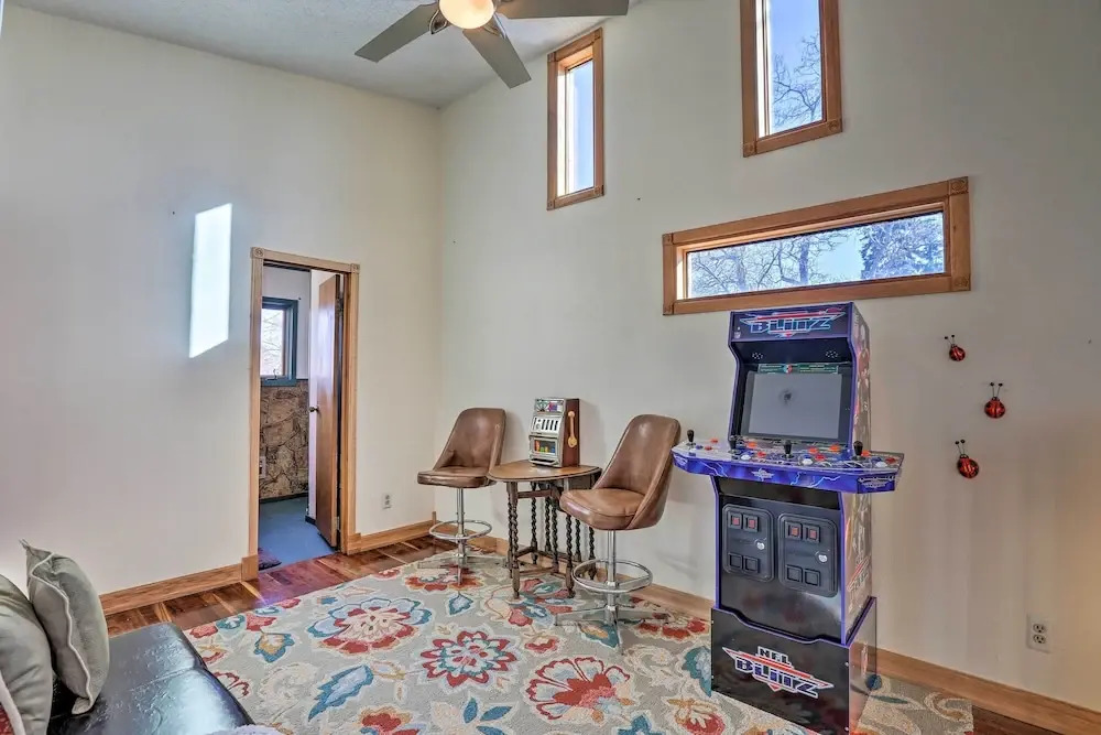 5 Mi to Dtwn Denver: Peaceful Lakewood Home