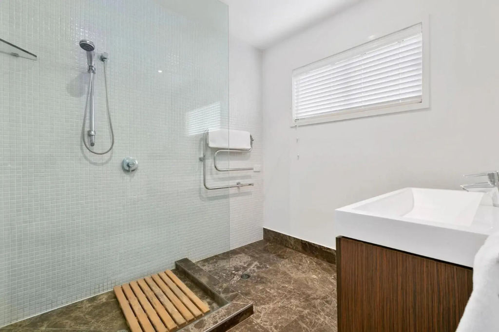 Depper St Large Luxury Residence Entire House