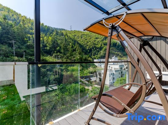 Waiting for You E-sports Homestay (Huangshan Tangkou South Gate)