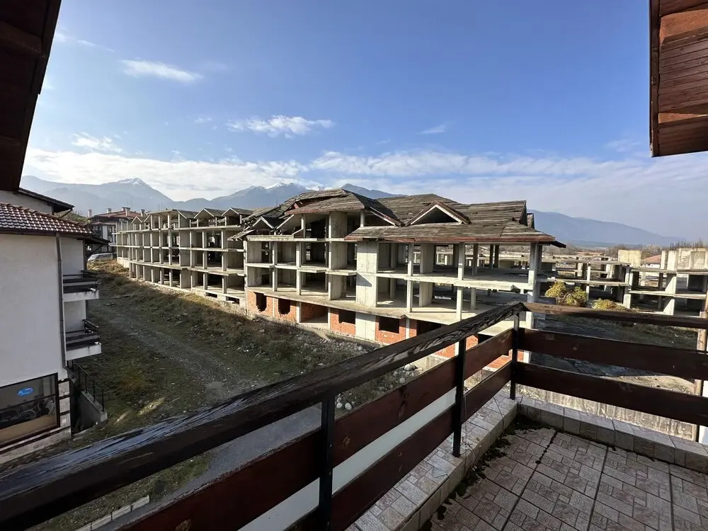 Spacious Mountain View Apartment