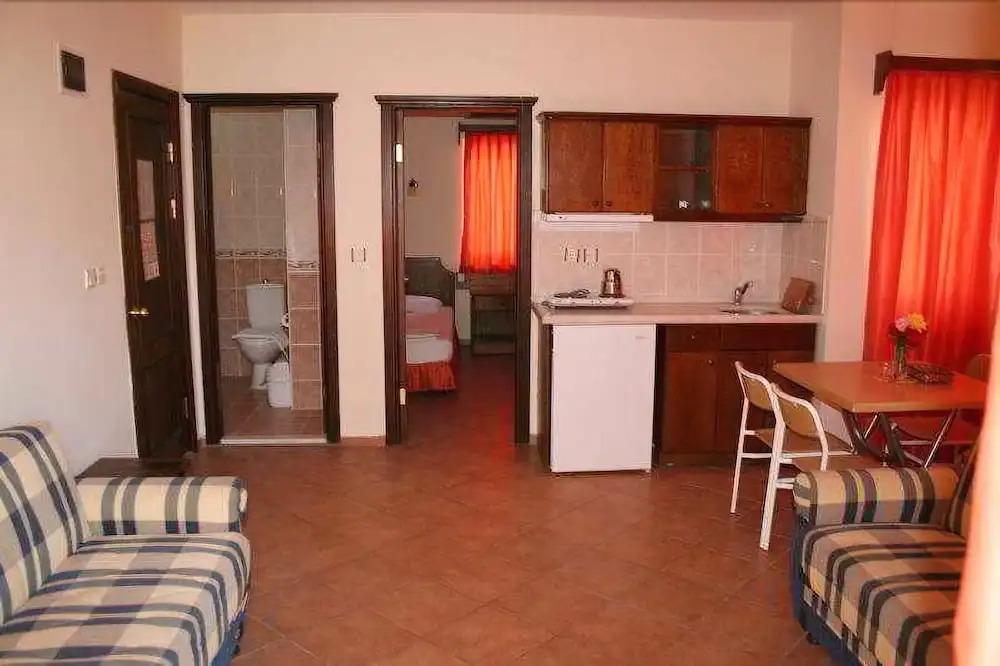 Ozhan Apartments