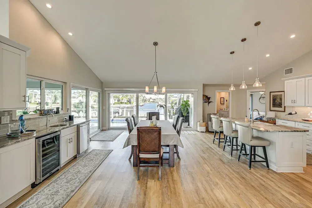 2 Mi to South Beach: Waterfront Home w/ Lanai!