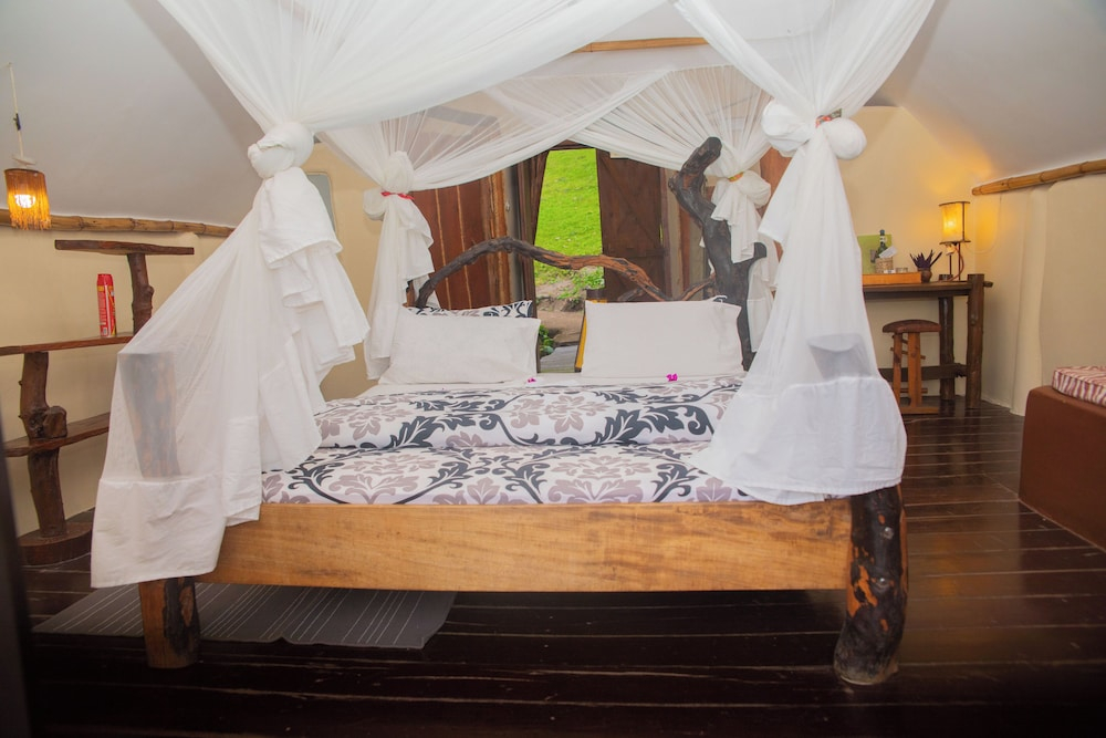 Karama Lodge & Spa