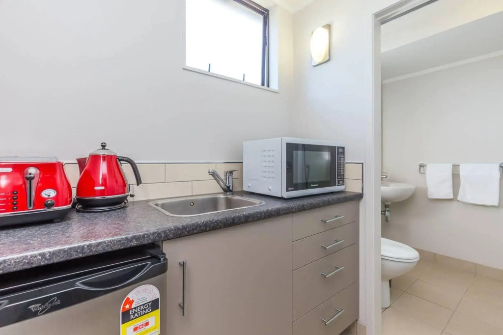 Anzac Court Motel