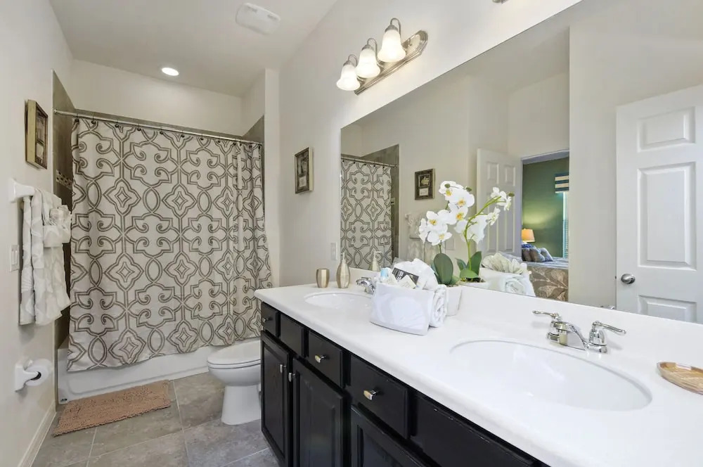 1287YC - West Haven Gated Community