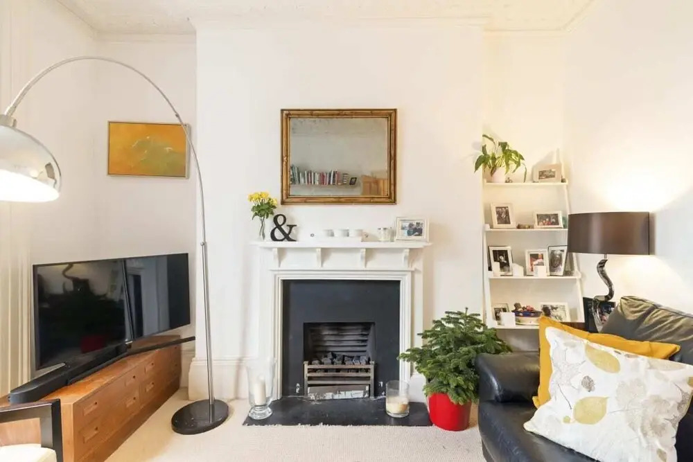 Contemporary 1 Bedroom Apartment in Hammersmith, London