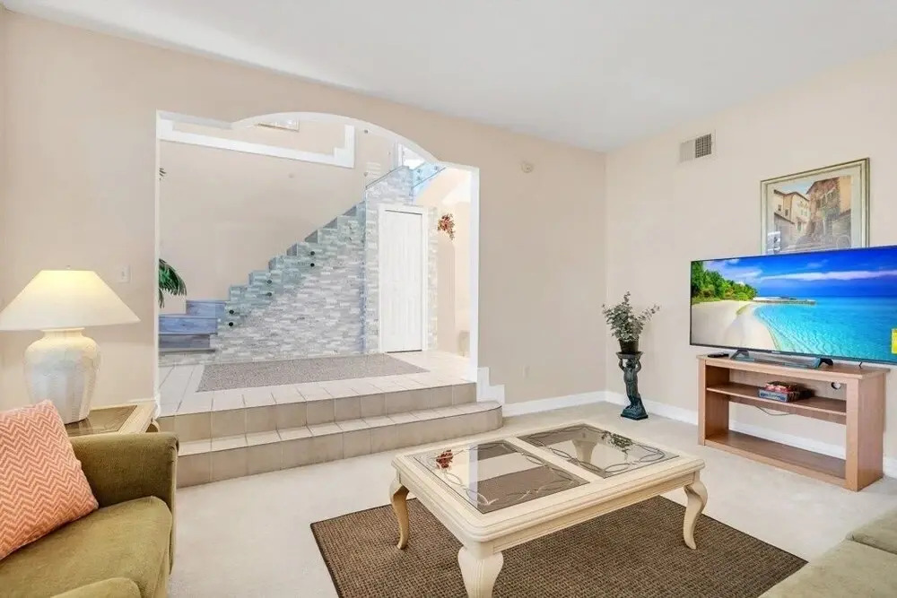 Gorgeous Floridian Style 5 Bed 3 Bath Pool Home 5 Bedroom Villa by Redawning