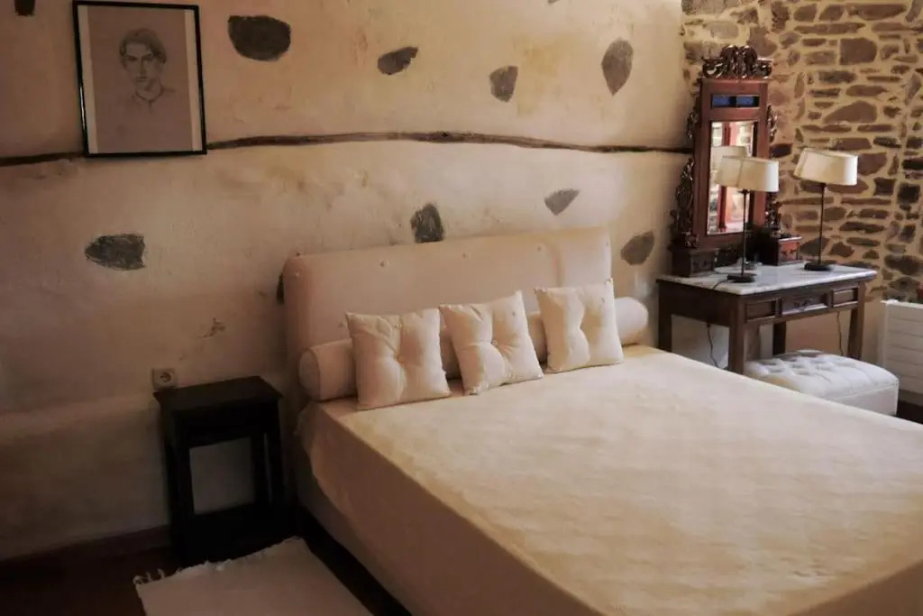 Wonderful 4 Bedroom Villa & separate guest house Villa Thalia