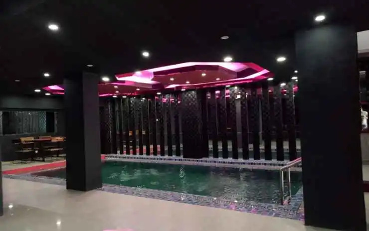 Urbanview Hotel near Pantai Losari Makassar
