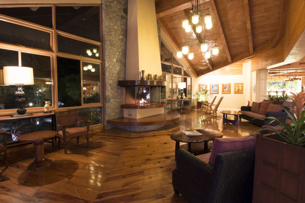 Отель John Hay Hotels Forest Wing