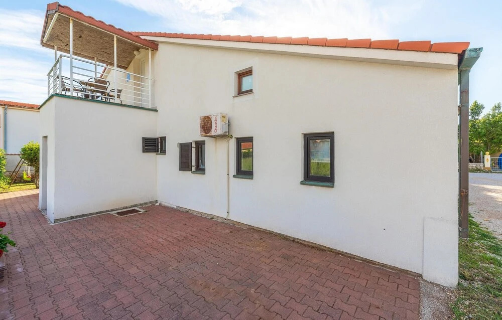 Amazing Apartment in Vir With 1 Bedrooms and Wifi