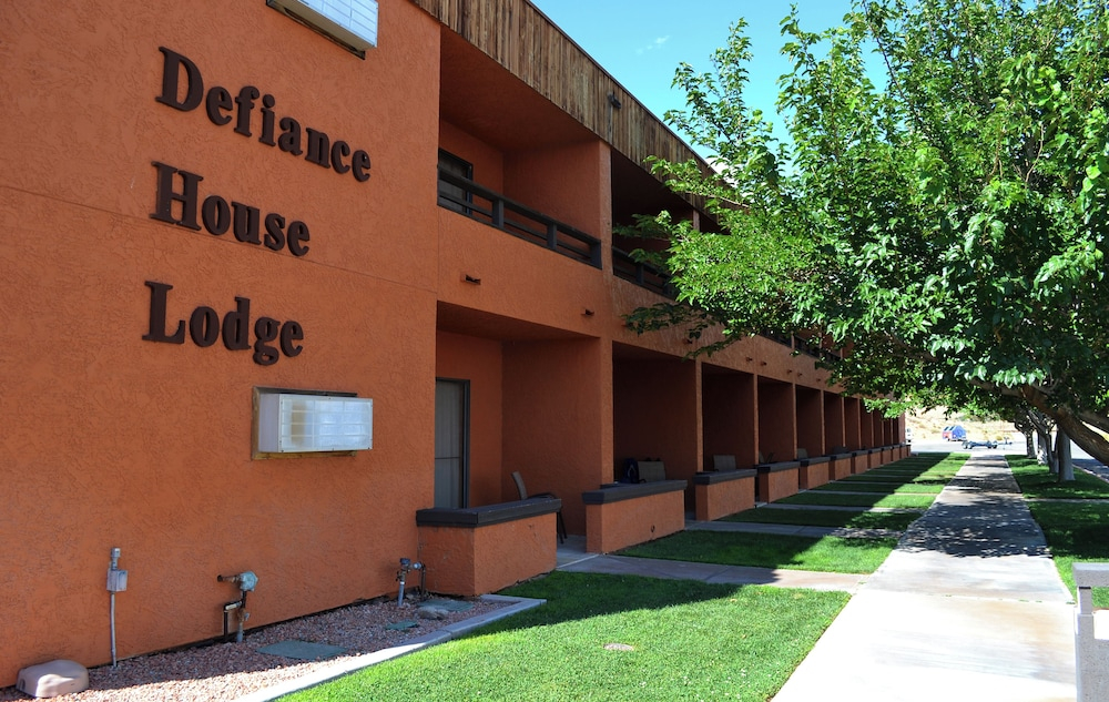 Defiance House Lodge