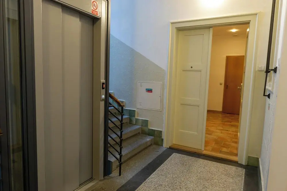 Katerina's Old Town Suite