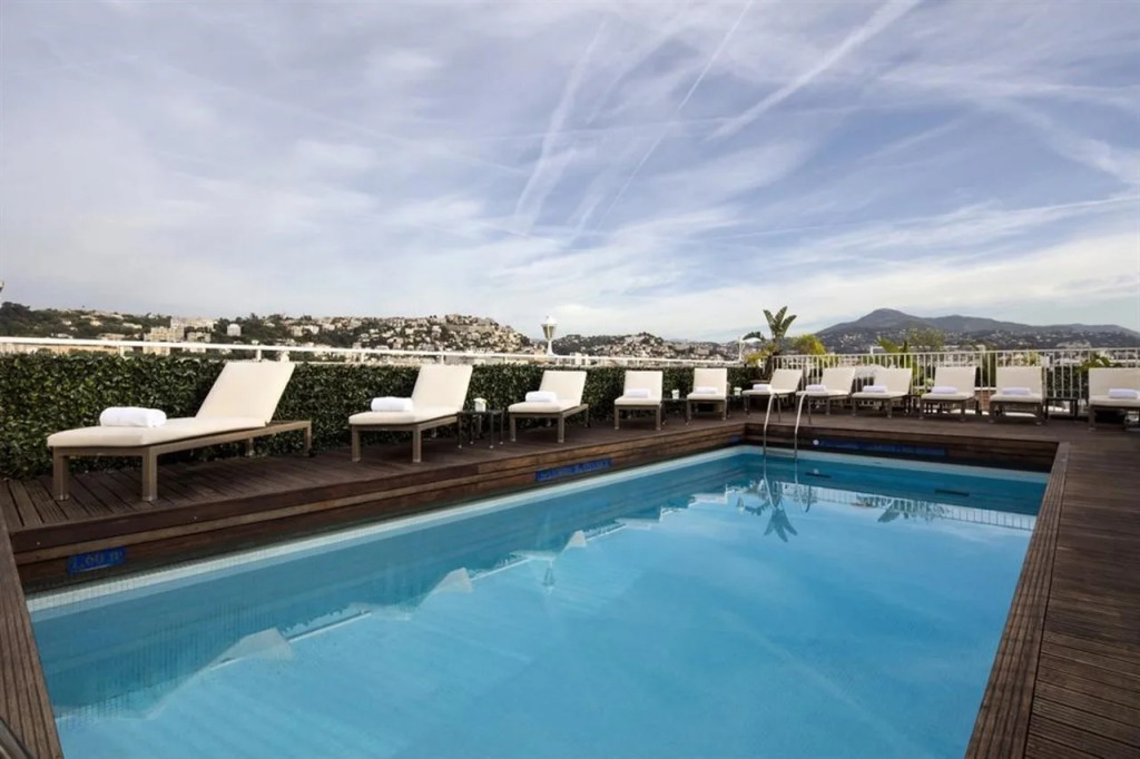 Hotel Gounod Fully Renovated