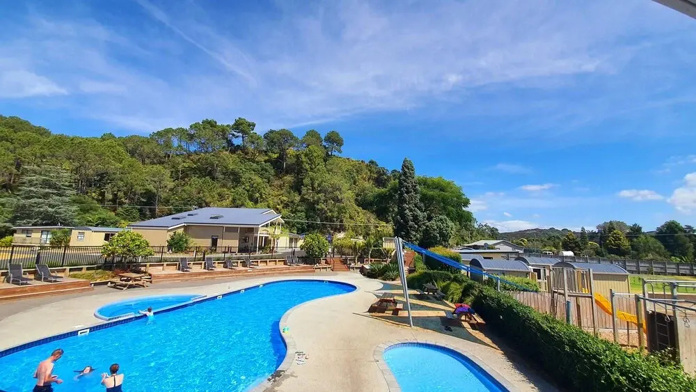 Cooks Beach Resort