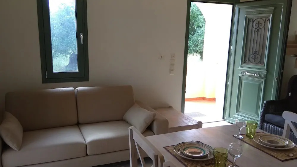 Villa Elaionas 1 Experiencing natures tranquility