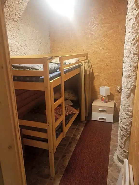 Hostel P33