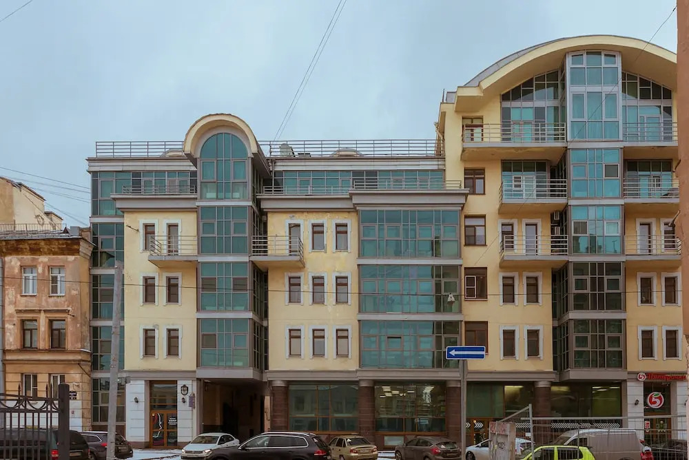 2 Bedroom Apartment on Nevsky 135