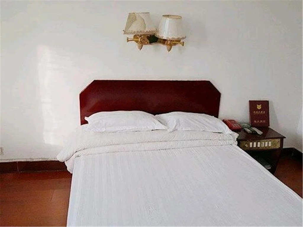 Zhongxiang Kaixuan Inn