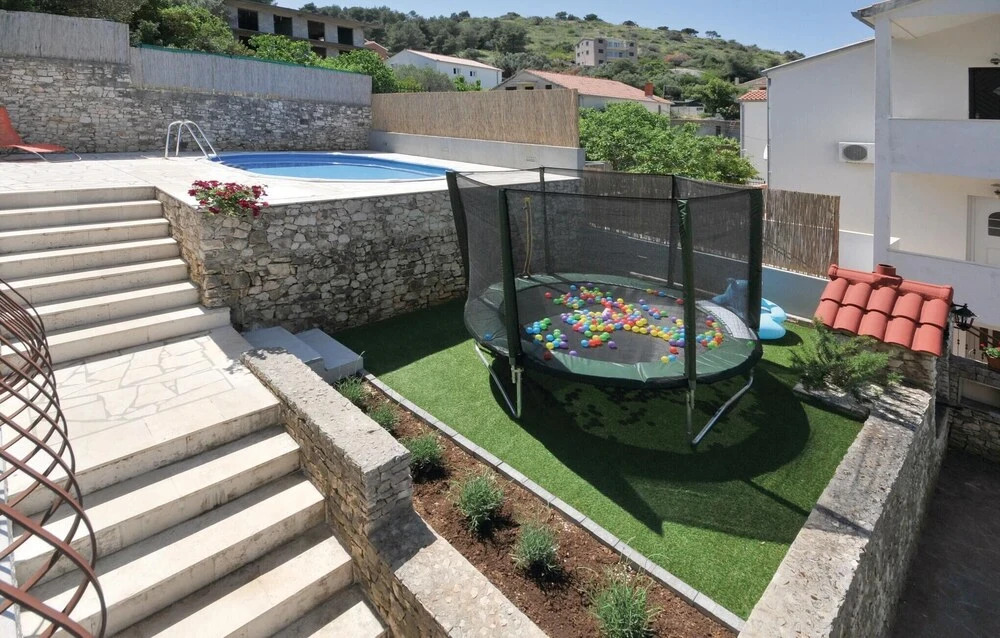 Beautiful Home in Mastrinka With 4 Bedrooms, Sauna and Outdoor Swimming Pool