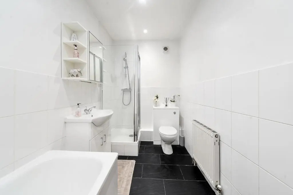 GRANGE City 2 Bed Modern Apartment by Tower Bridge London Bridge