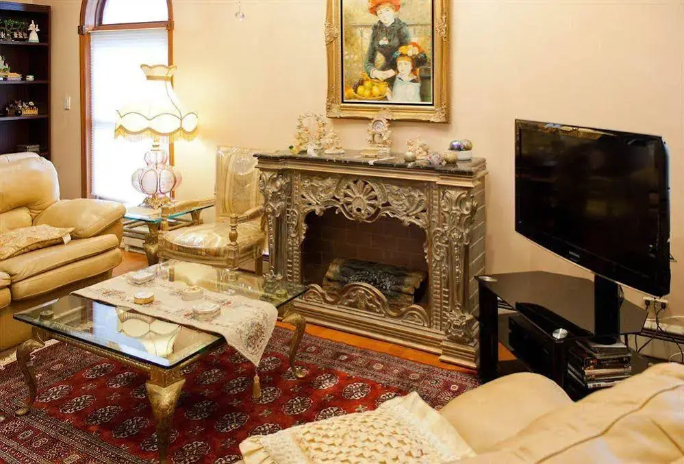Eves Place