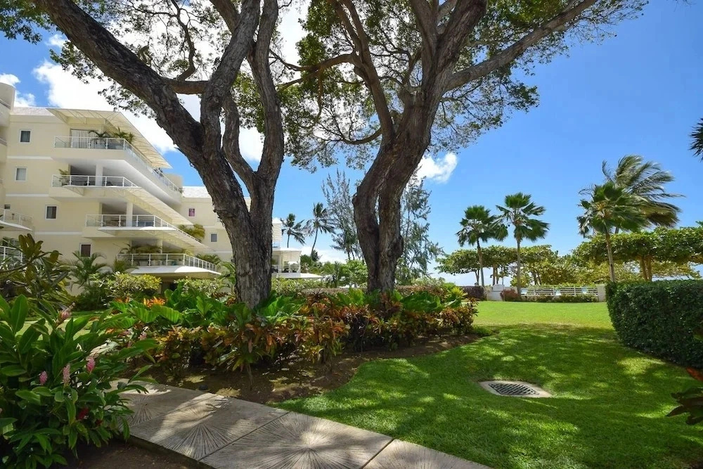 Palm Beach 610 2 Bedroom Apts