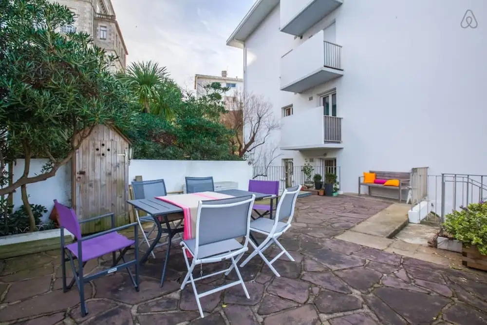 Charming Duplex With Terrace for 8 People in Port Vieux
