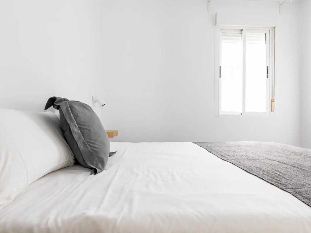CERVANTES Apartment 11 2BR 1BT
