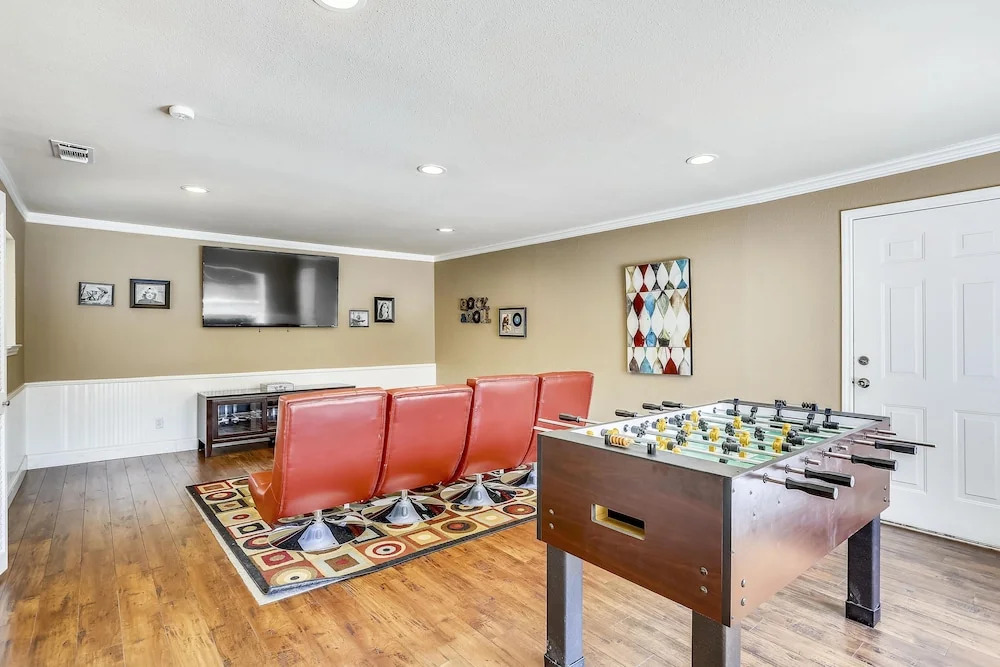 Franklin Mansion - Huge Near Stadiums W/pool & Hot Tub 5 Bedroom Estate