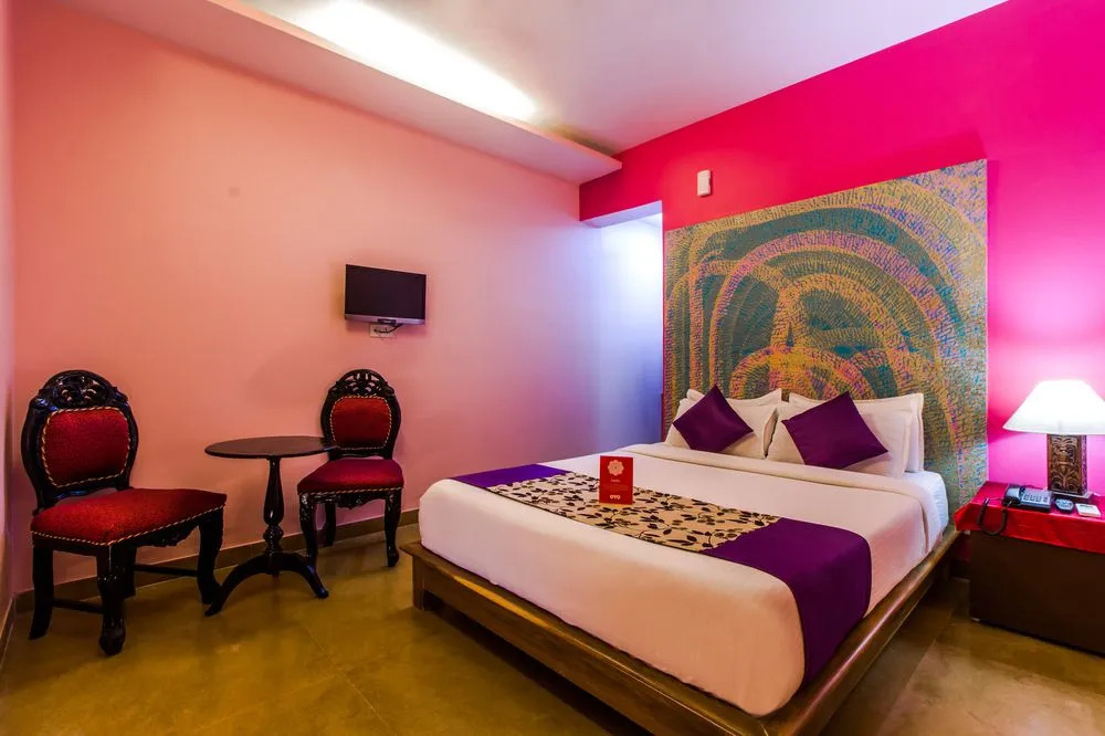 Oyo 5673 Maximum Holiday Inn Rooms