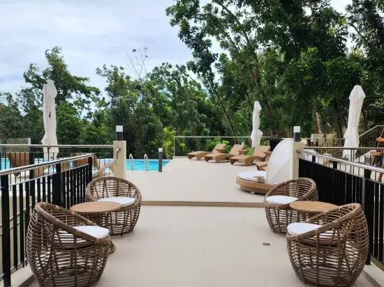 Cebu One Tectona Resort Hotel