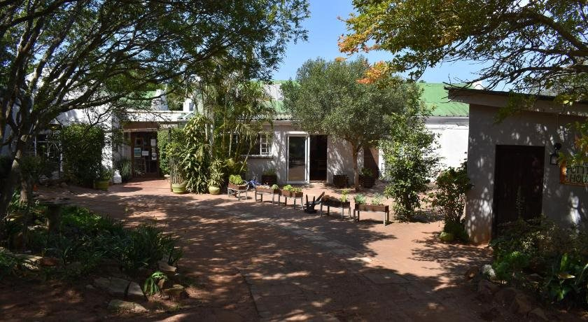 Woodlands Cottages & Camping