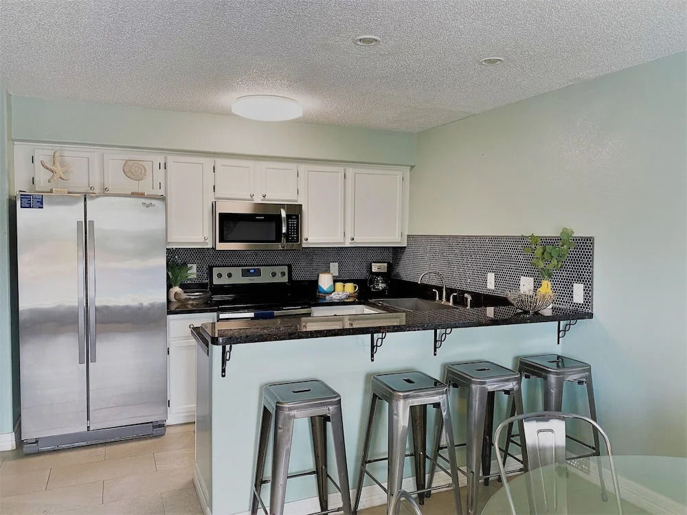Cognito Townhouse 3 Bedroom Home by RedAwning