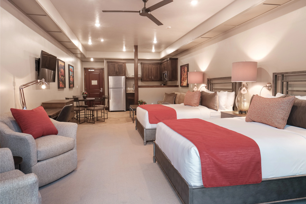 Отель Cable Mountain Lodge